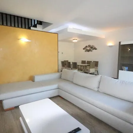 Villa Dolce Cd 81 - Clever Details